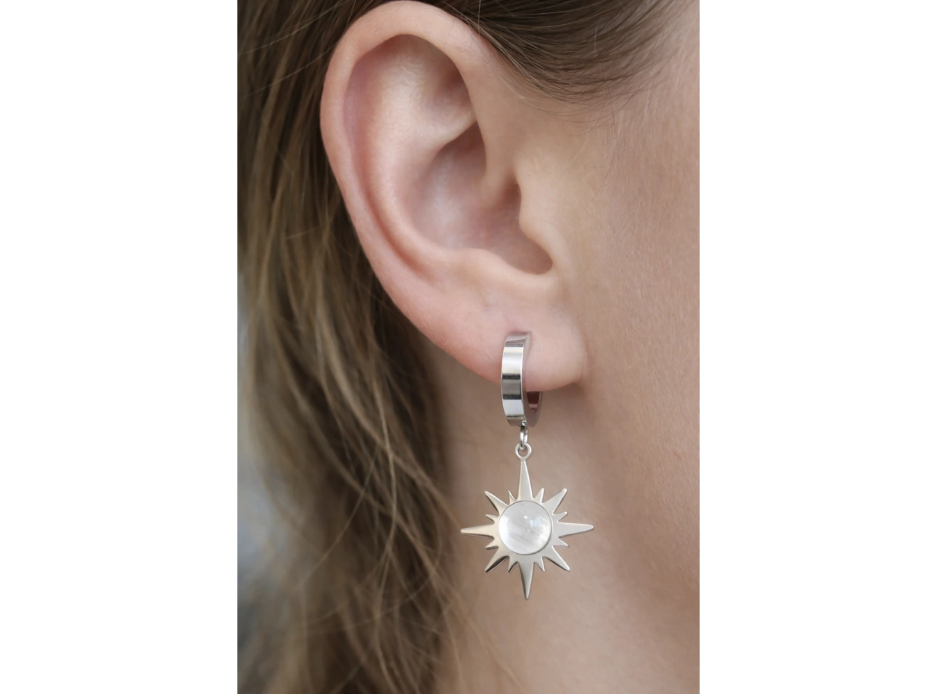 Gümüş Renk Yıldız Figürlü Çelik Küpe (Çift)