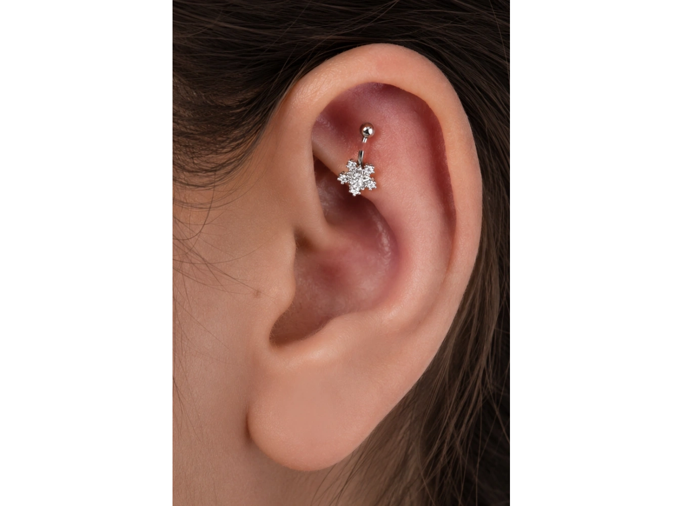 Gümüş Renk Yıldız Figürlü  Cerrahi Çelik Roof/Kıkırdak Küpe/Piercing (Tek)