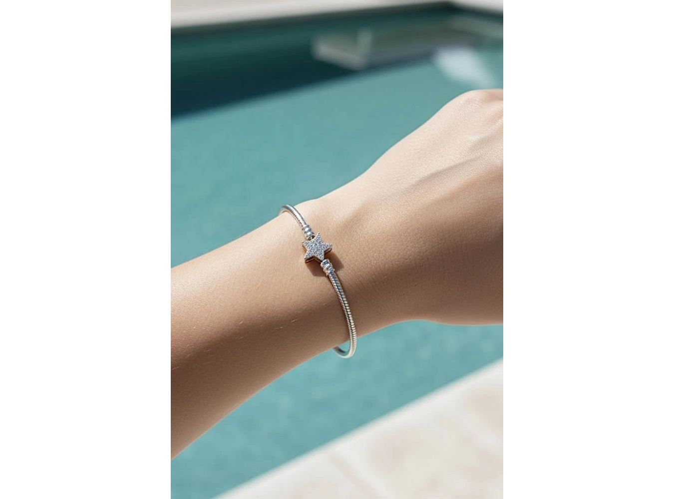 Gümüş Renk Yıldız Figürlü Bileklik