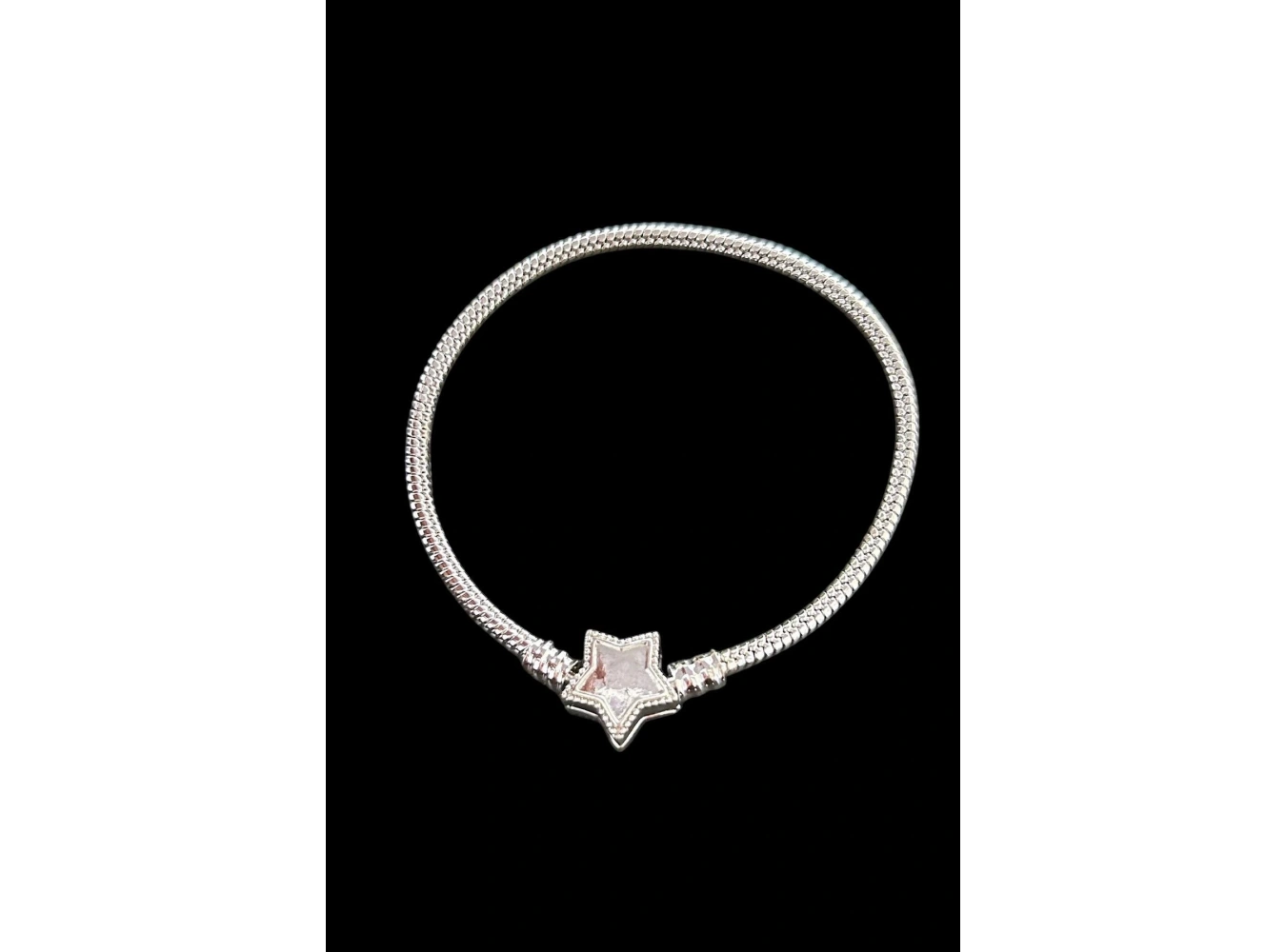 Gümüş Renk Yıldız Figürlü Bileklik