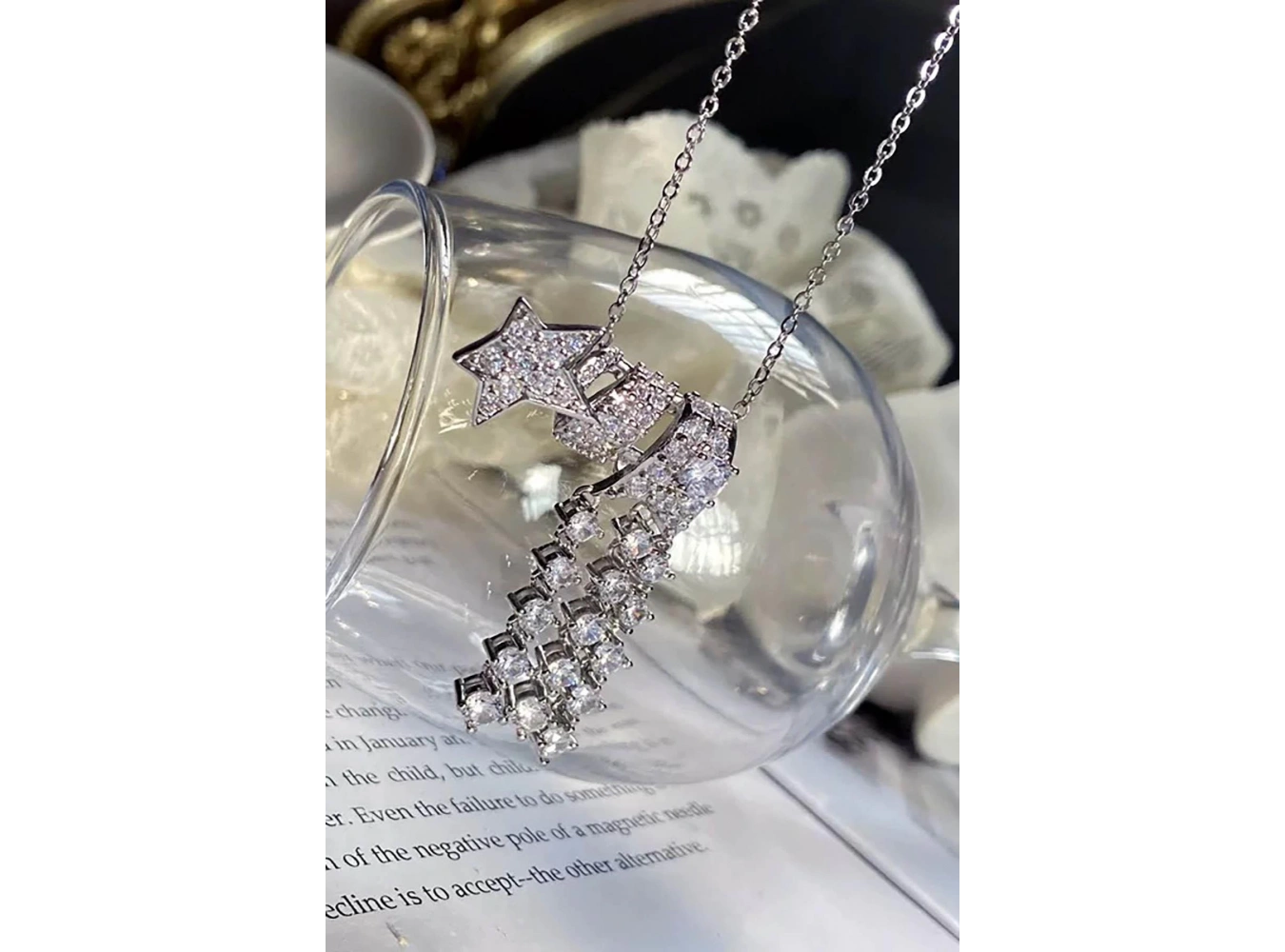 Gümüş Renk Yıldız Figürlü Taş Detaylı 14K Altın Kaplama TX Kolye