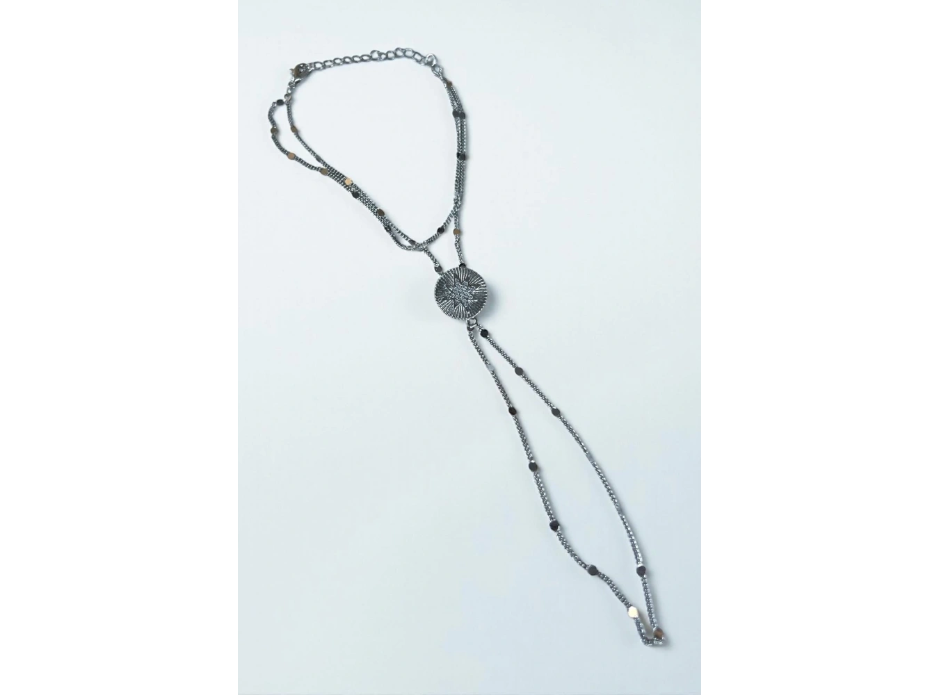 Gümüş Renk Yıldız Figürlü Taş Detaylı Şahmeran