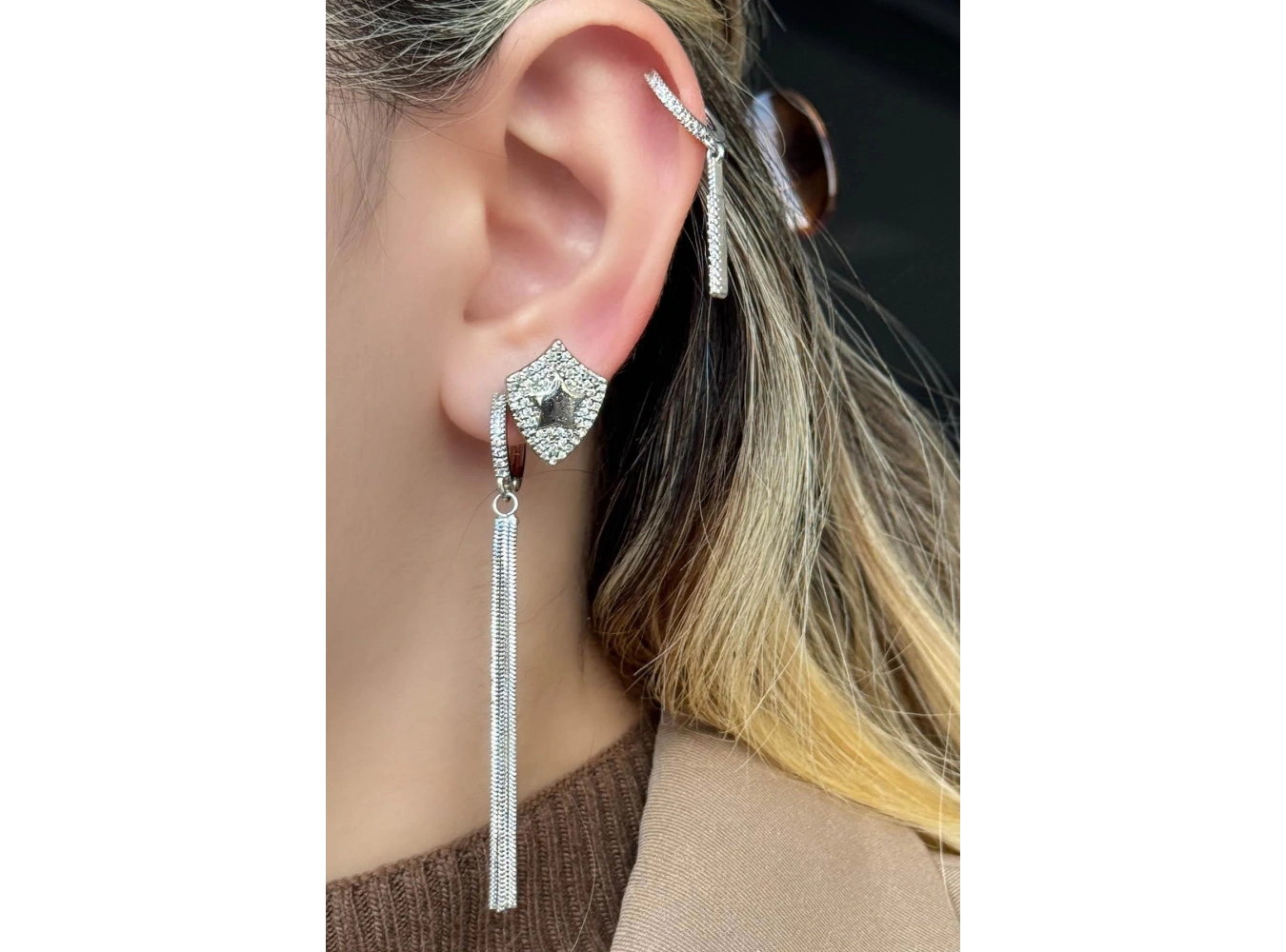 Gümüş Renk Yıldız Figürlü Taş Detaylı VİP 3lü YSX Küpe Set