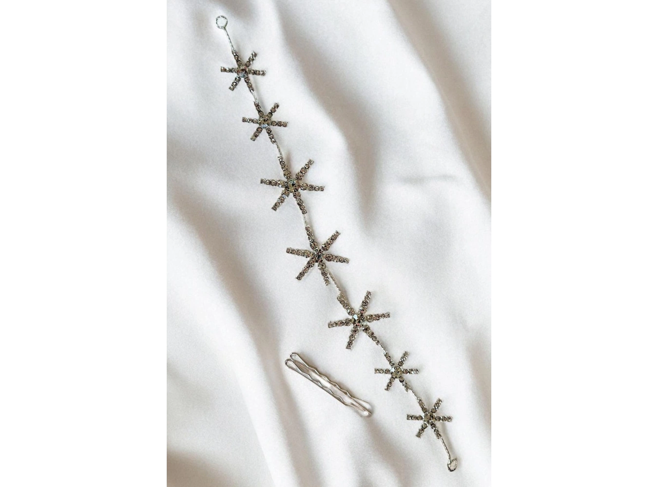 Gümüş Renk Yıldız Figürlü Taşlı Gelin Saç Aksesuarı Ve Alınlık