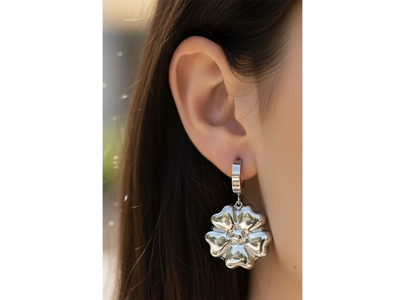 Gümüş Renk Yonca Figürlü Çelik Küpe (Çift)