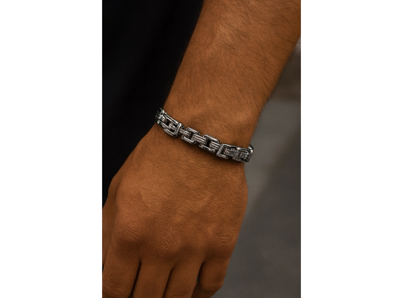 Gümüş Renk Zincir Detaylı Çelik Erkek Bileklik