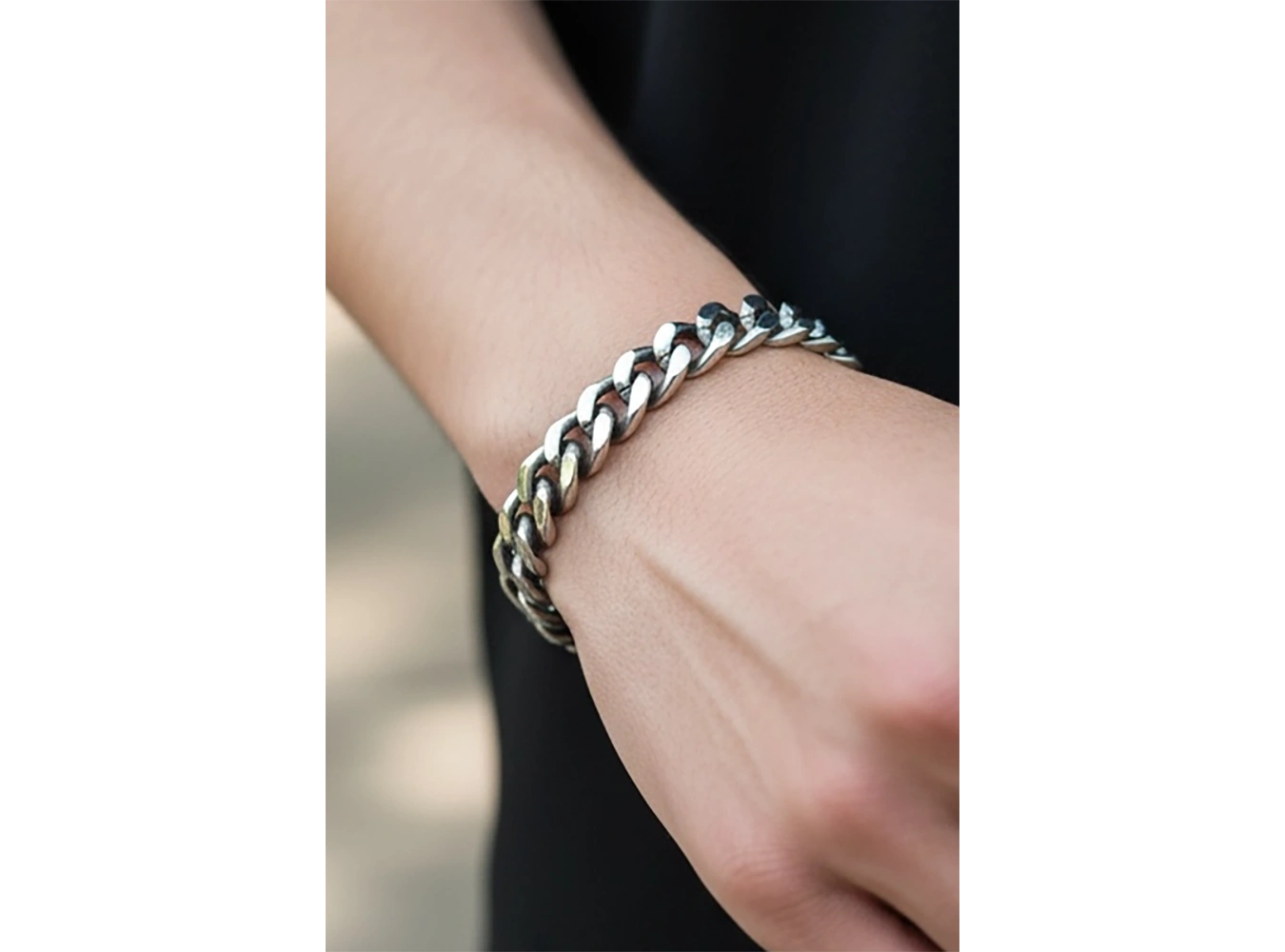 Gümüş Renk Zincir Detaylı Çelik Erkek Bileklik