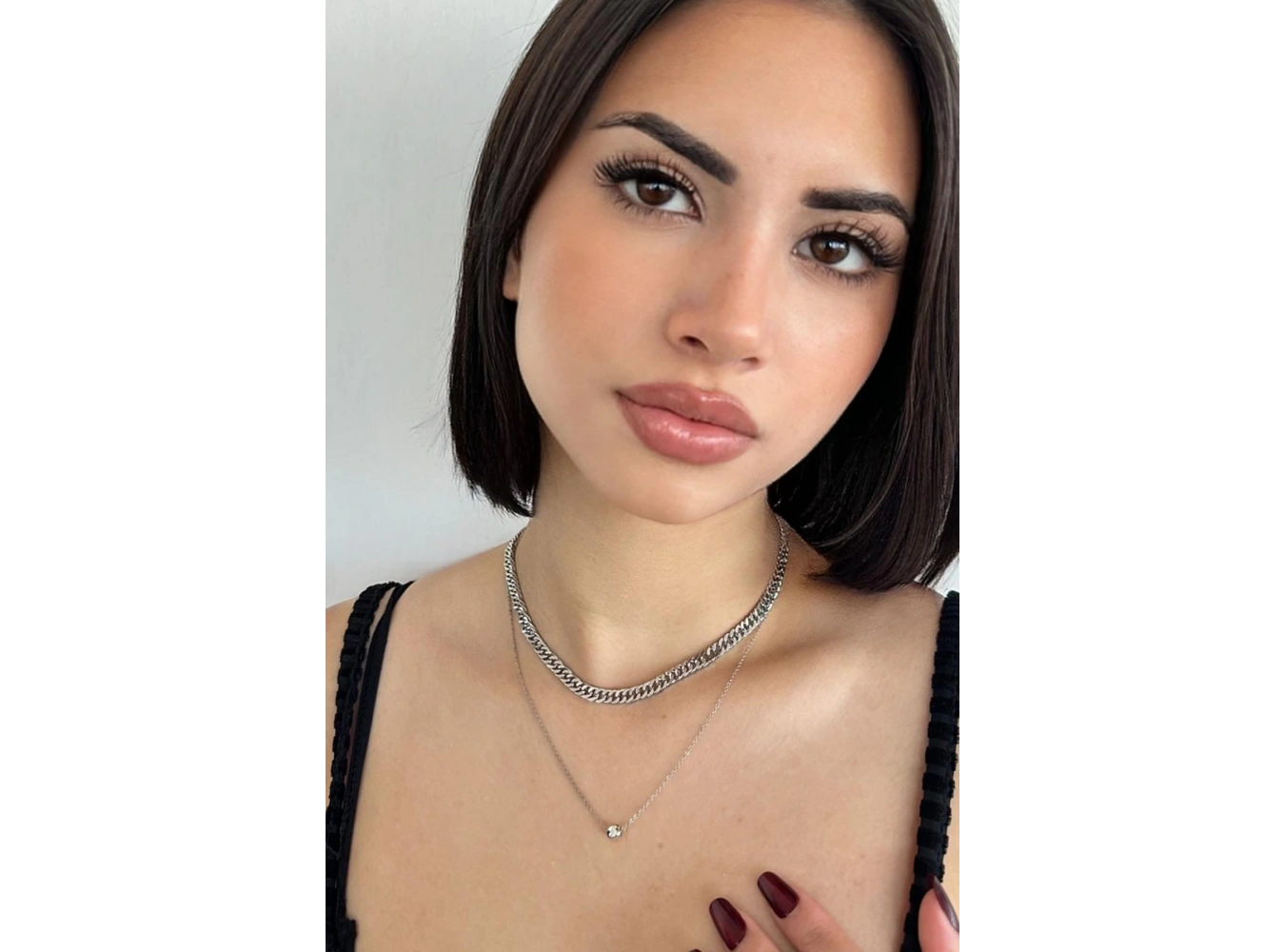 Gümüş Renk Zincir Detaylı İkili Kolye