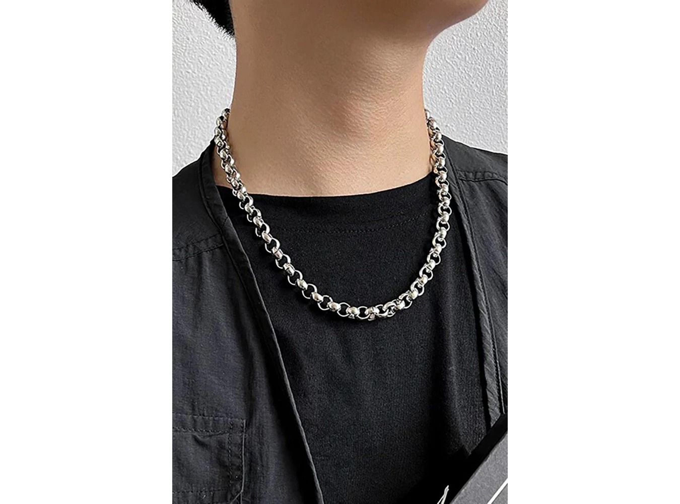 Gümüş Renk Zincir Detaylı Unisex Çelik Kolye