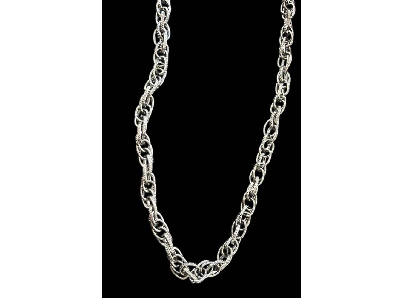 Gümüş Renk Zincir Detaylı Unisex Çelik Kolye