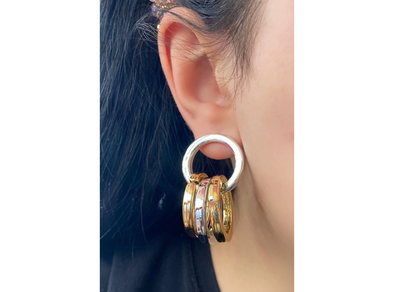 Gümüş Ve Altın Renk Halka Figürlü Sallantılı Küpe (Çift)