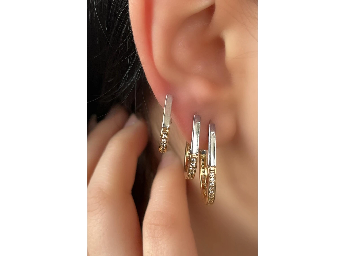 Gümüş Ve Altın Renk Taş Detaylı 3lü YSX Küpe Set