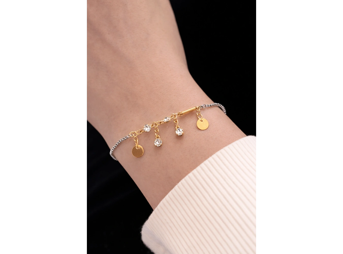 Gümüş Ve Altın Renk Taş Detaylı Çelik Bileklik