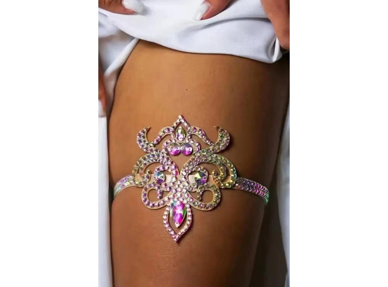 Hologram Taş Detaylı Tasarım Bacak Aksesuar