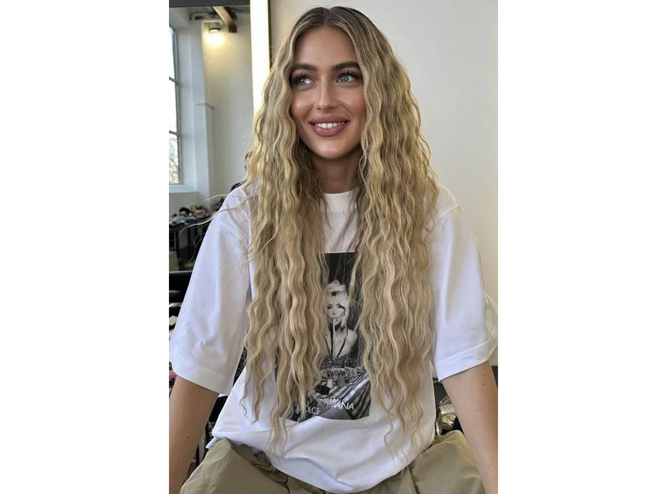 Isıya Dayanıklı Yıkanabilir Yarımay ÇıtÇıt Saç 16# Sarı Renk -Dalgalı-60Cm-110 Gr+2 Adet YanÇıtÇıtSaç