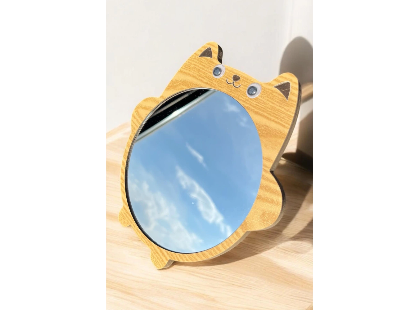 Kahve Renk Kedi Figürlü Masa Aynası