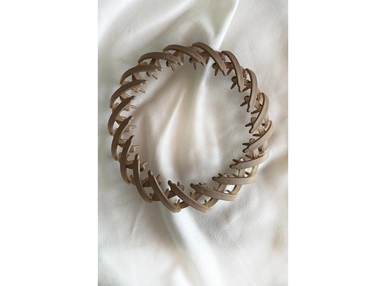 Kahve Renk Mat Saç Aparatı