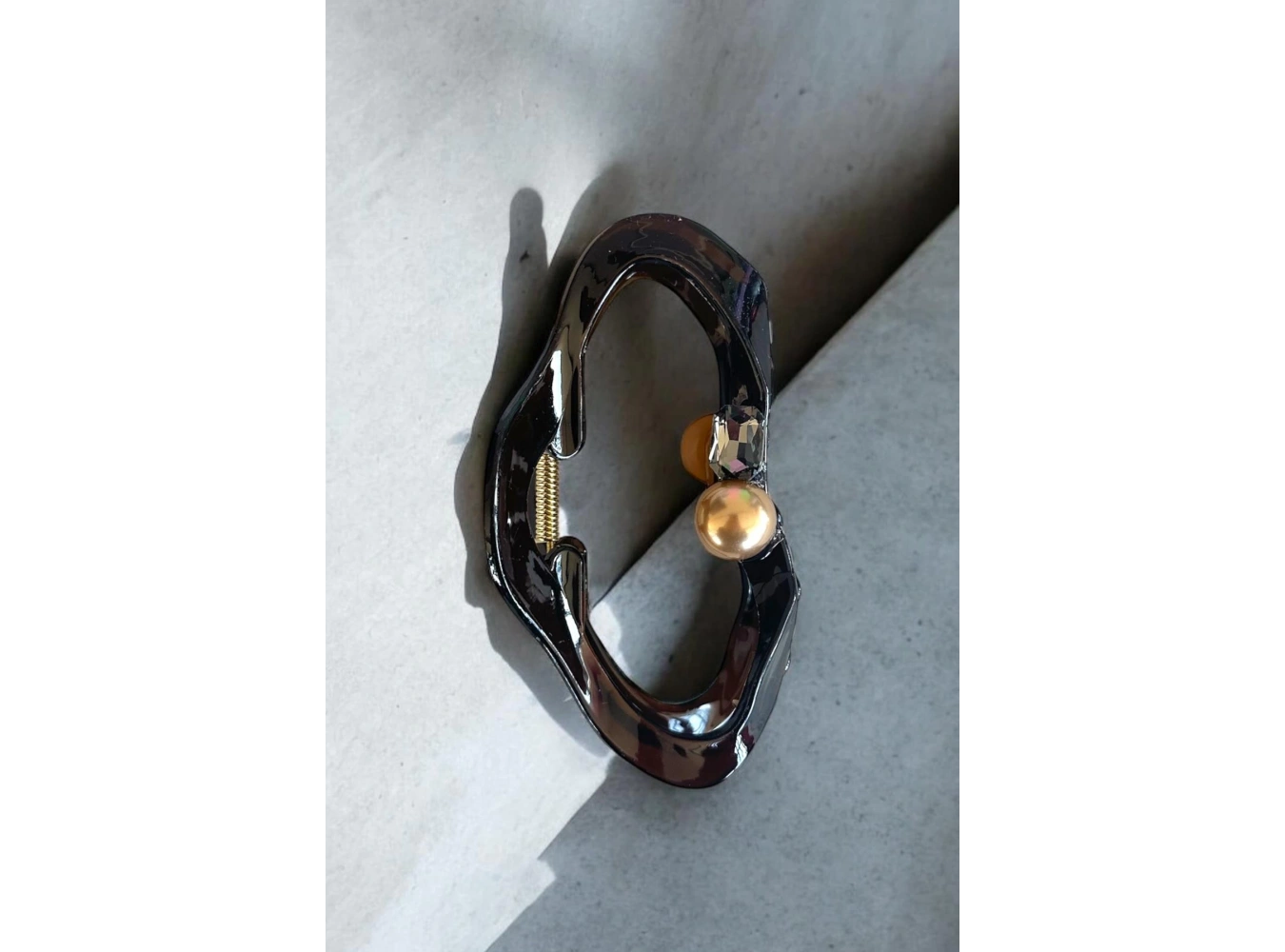 Kahve Renk Taş Detaylı Mandal Toka