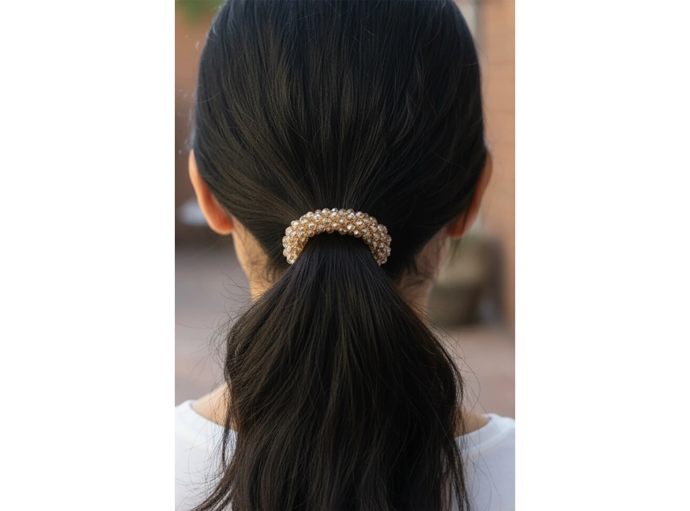 Kahve Renk Taşlı Lastik Toka