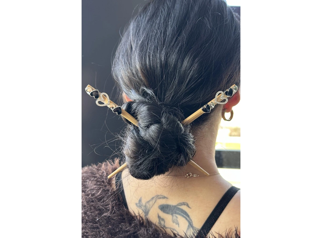 Kahverengi Kalp Figürlü İkili Topuz Tokası/ Kalemi