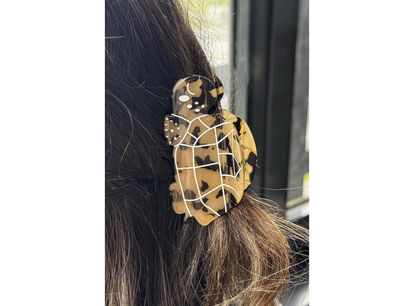 Kahverengi Kaplumbağa Figürlü Kemik Mandal Toka