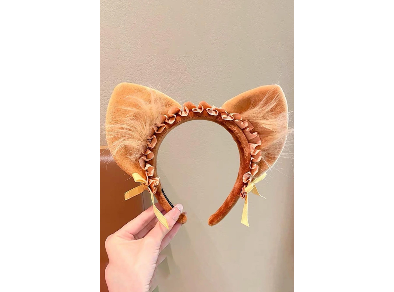 Kahverengi Kedi Kulak Detaylı Peluş Taç