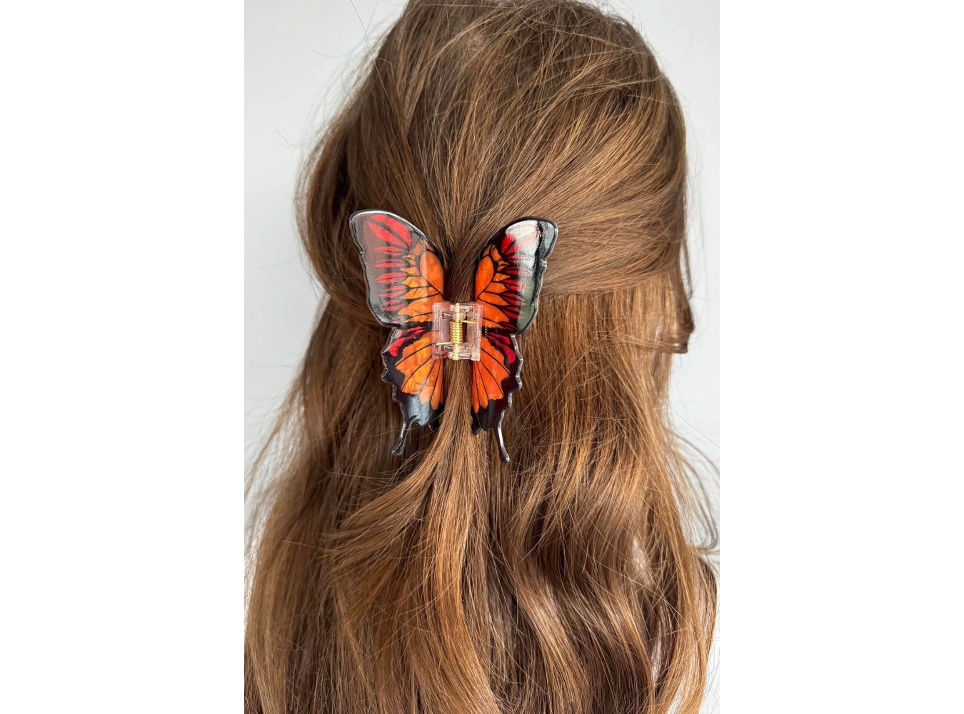 Kahverengi Kelebek Figürlü Kemik Mandal Toka