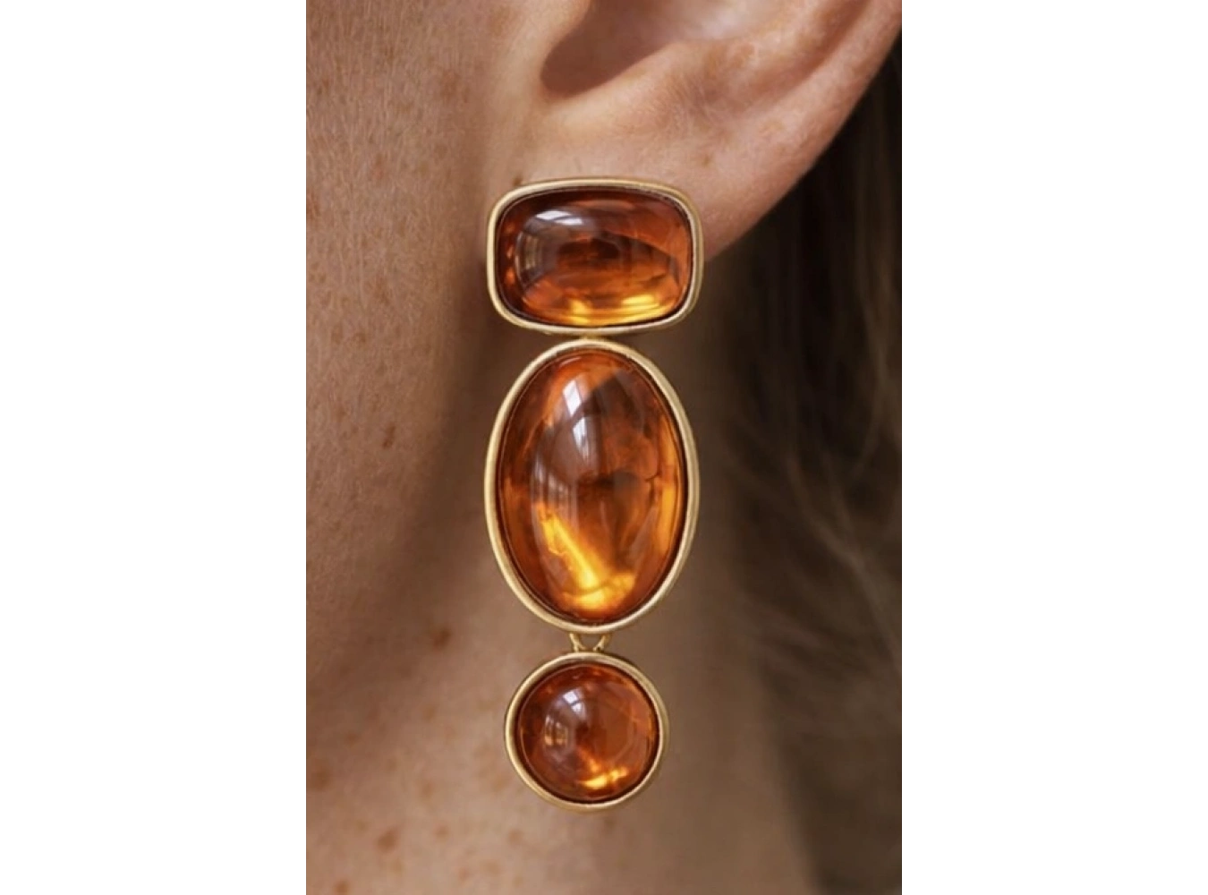 Kahverengi Sallantılı Tasarım Küpe (Çift)