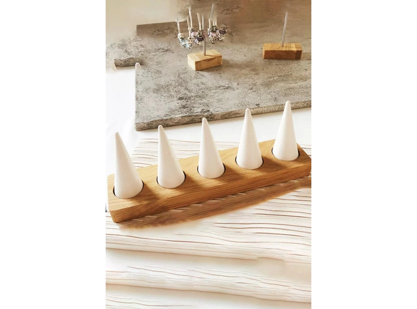 Kahverengi Takı/Yüzük Standı