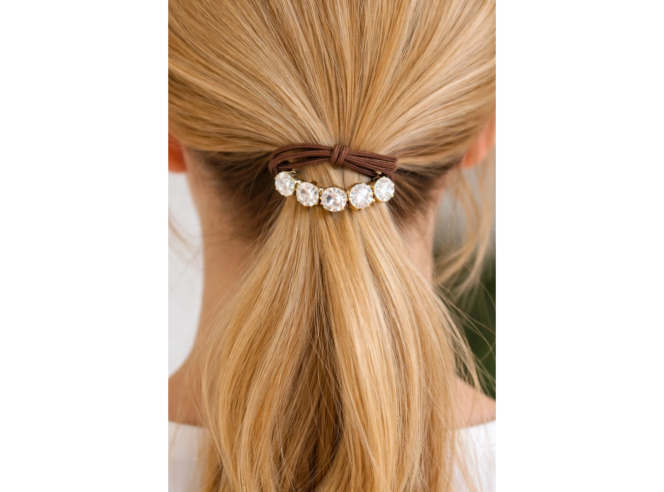 Kahverengi Taşlı Lastik Toka