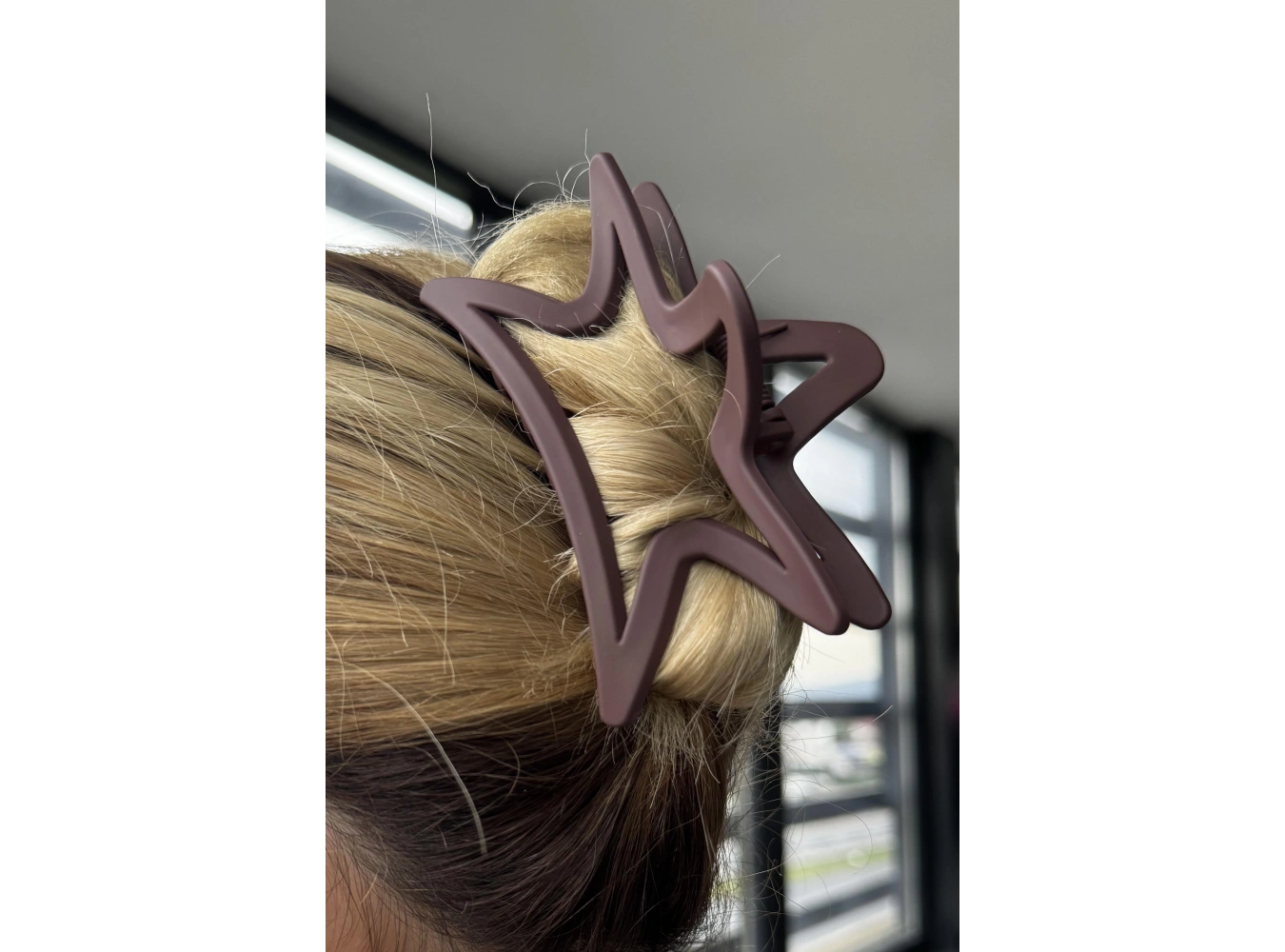 Kahverengi Yıldız Figürlü Mandal Toka