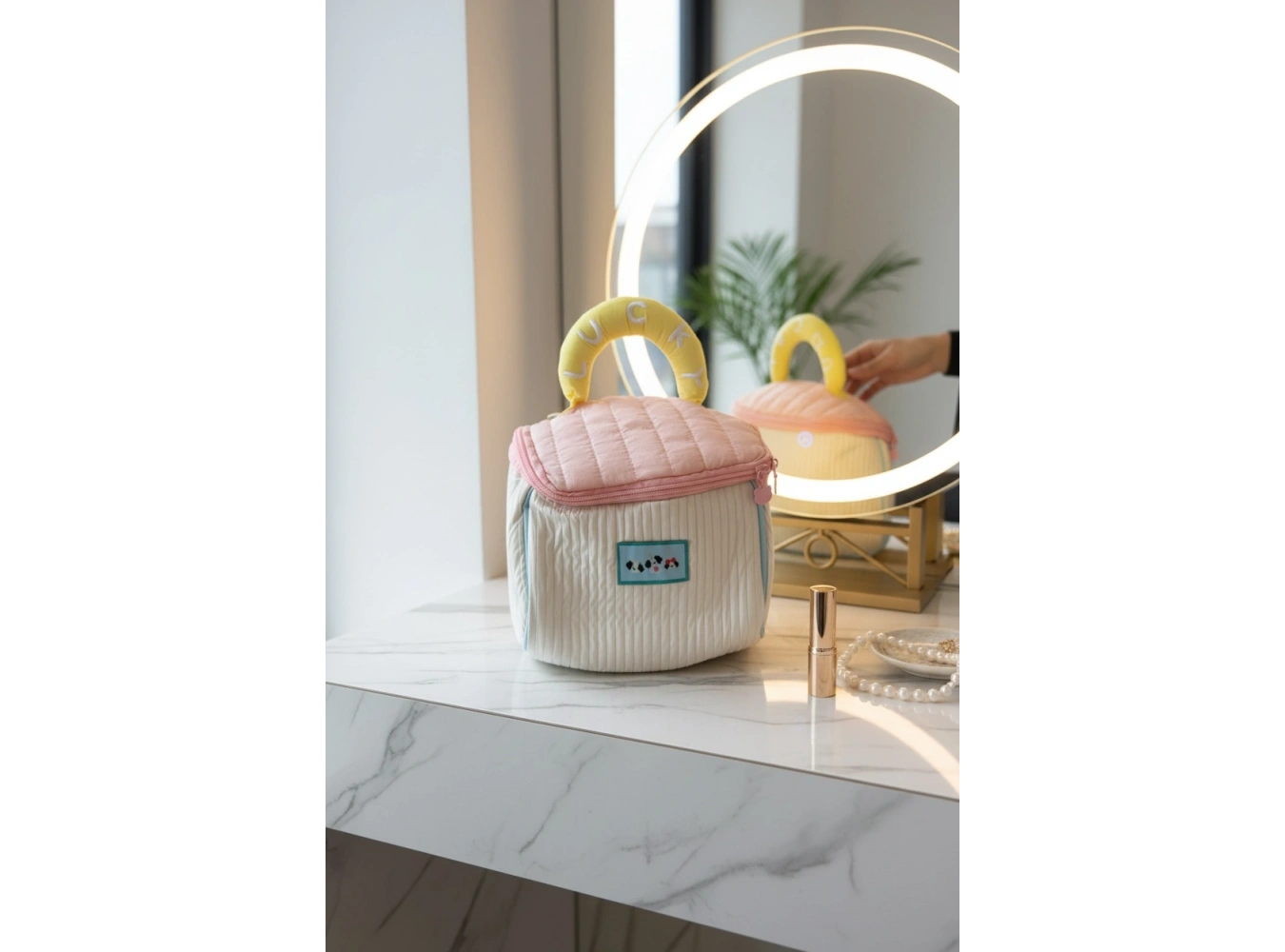 Karikatür Desen Seyahat Makyaj Çantası