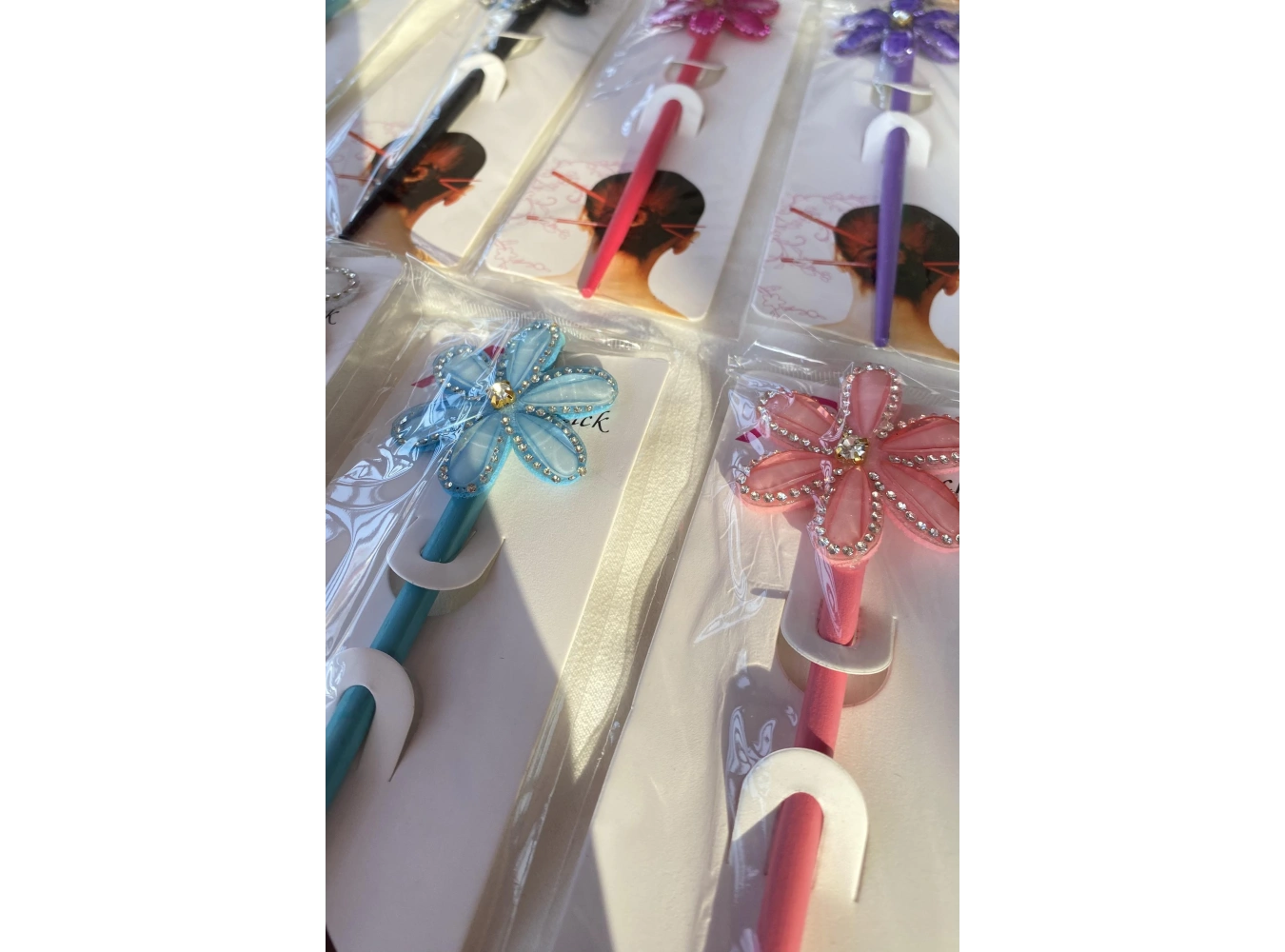 Karışık Renk 12li Çiçek Detaylı Topuz Kalemi