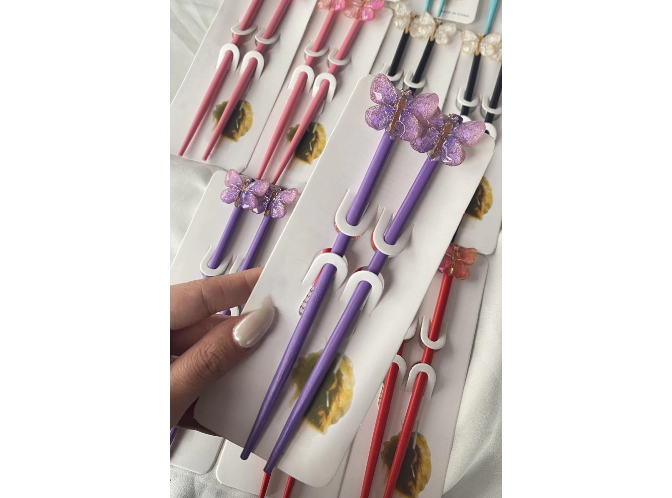 Karışık Renk 12li Kelebek Figürlü Topuz Kalemi