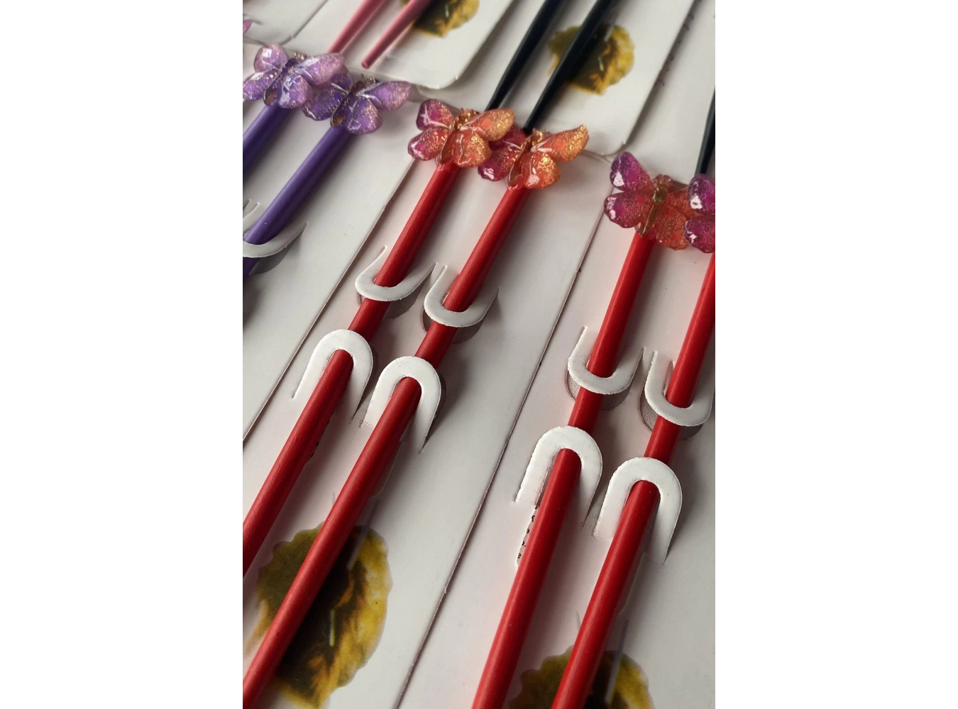 Karışık Renk 12li Kelebek Figürlü Topuz Kalemi