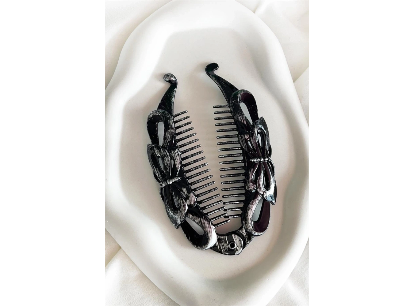 Karışık Renk Antik Desenli Kelebek Figürlü  Muz Toka