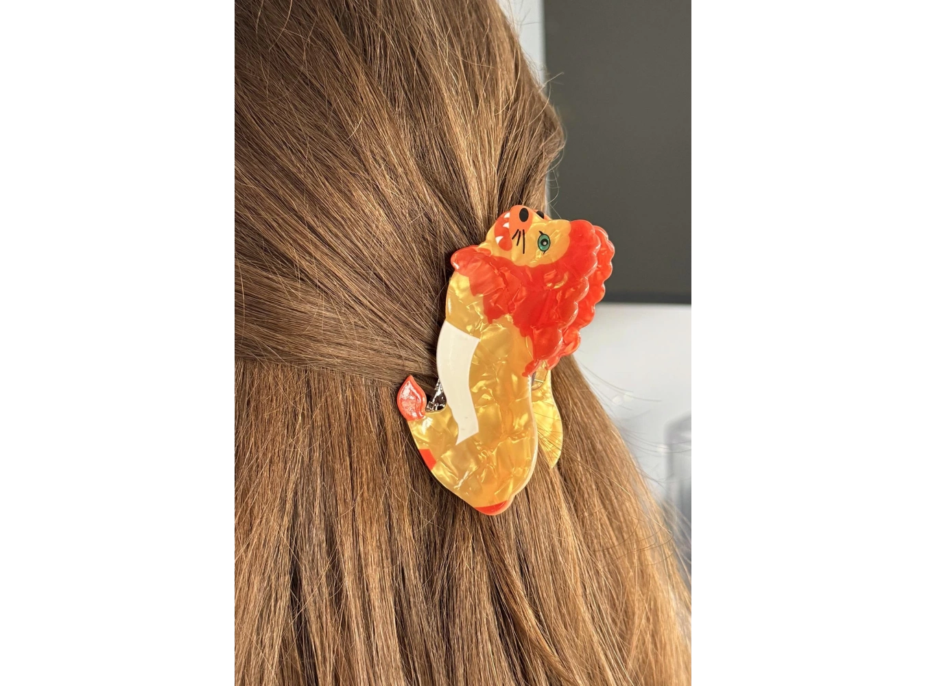 Karışık Renk Aslan Figürlü Kemik Mandal Toka