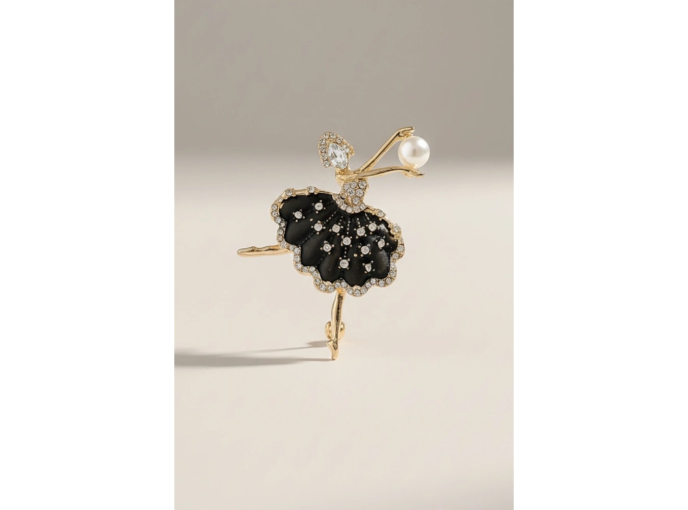 Karışık Renk Balerin Figürlü Taşlı Broş