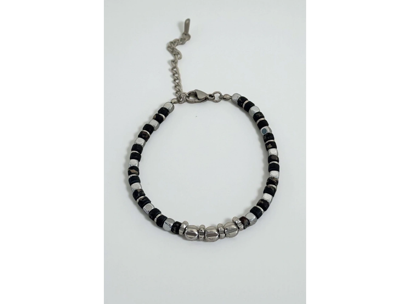 Karışık Renk Boncuk Detaylı Çelik Erkek Bileklik