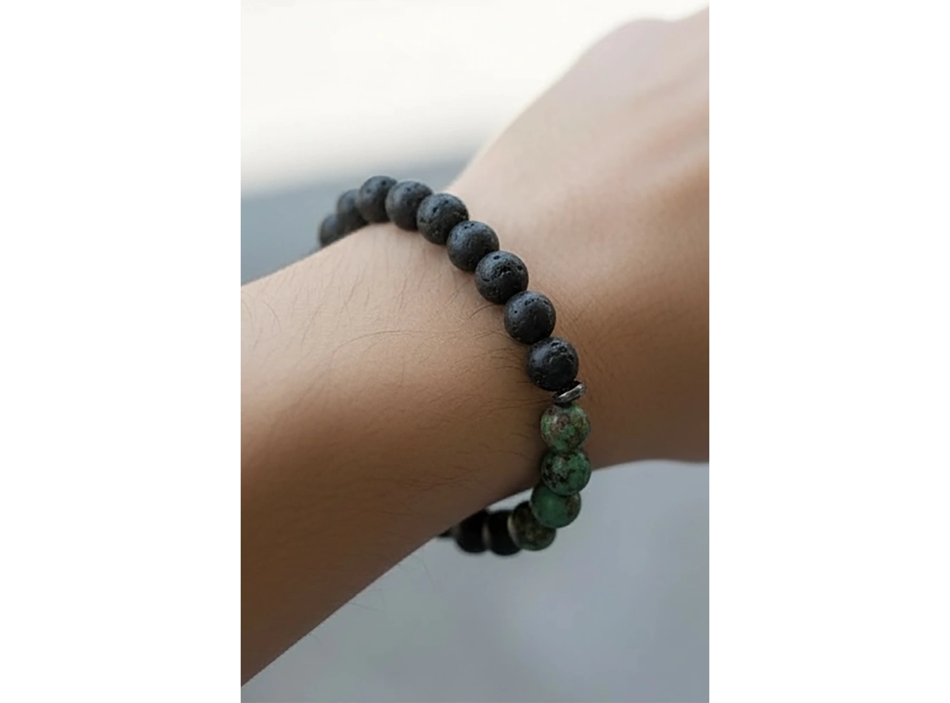 Karışık Renk Boncuk Detaylı Erkek Bileklik