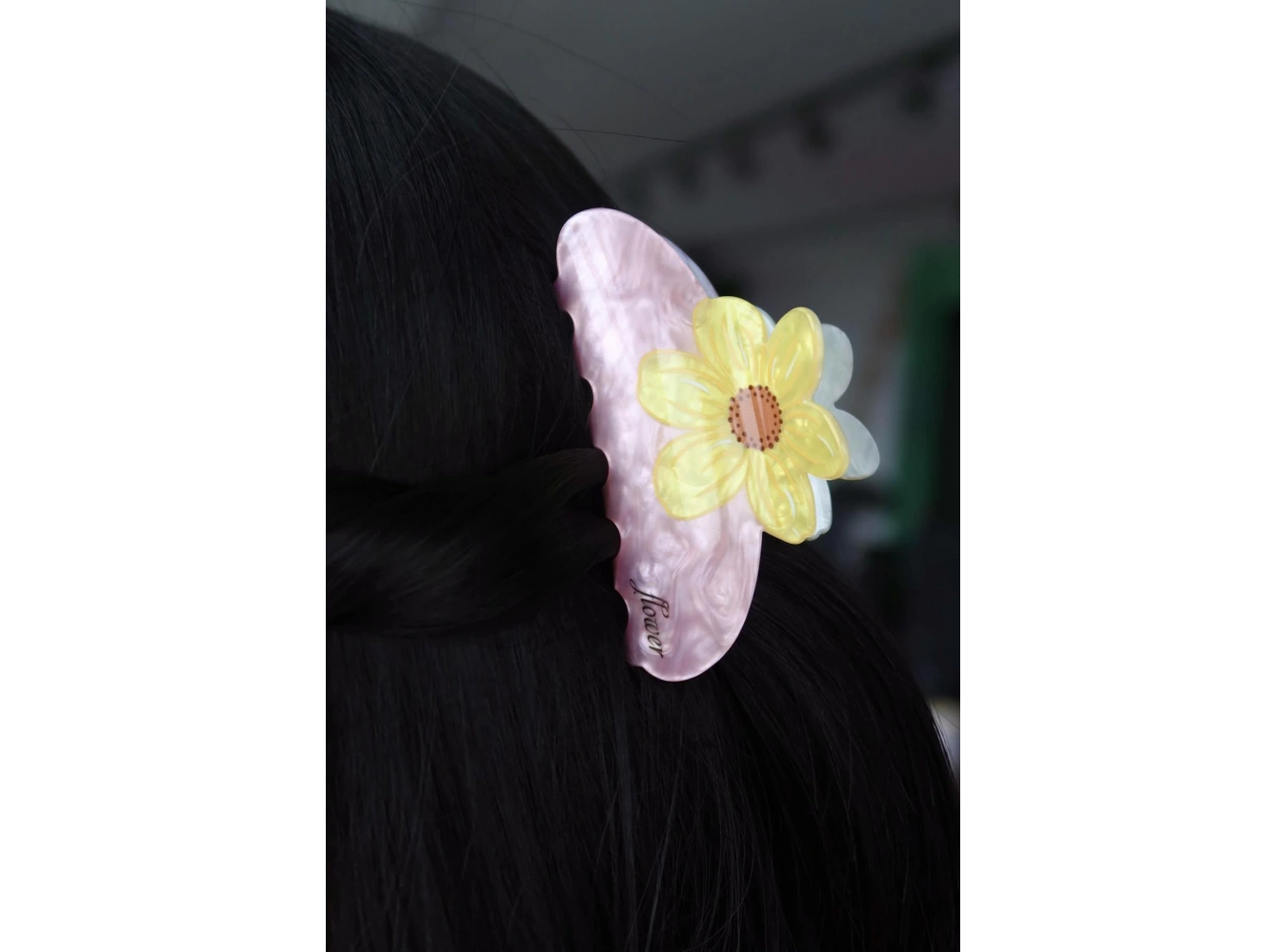 Karışık Renk Çiçek Figürlü Kemik Mandal Toka