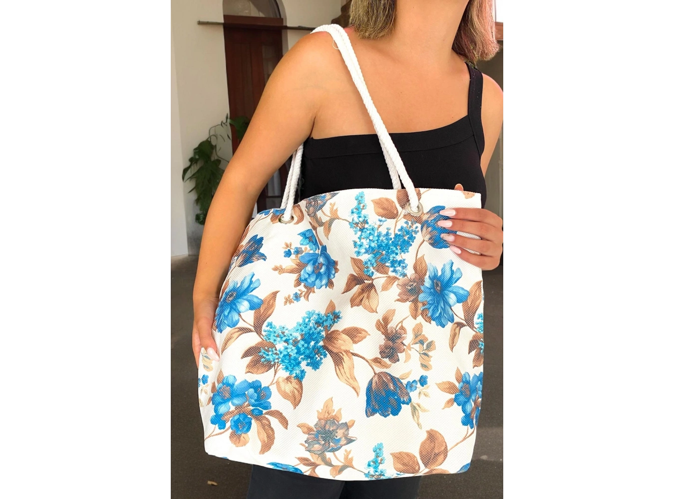 Karışık Renk Çiçek Figürlü Plaj Çantası