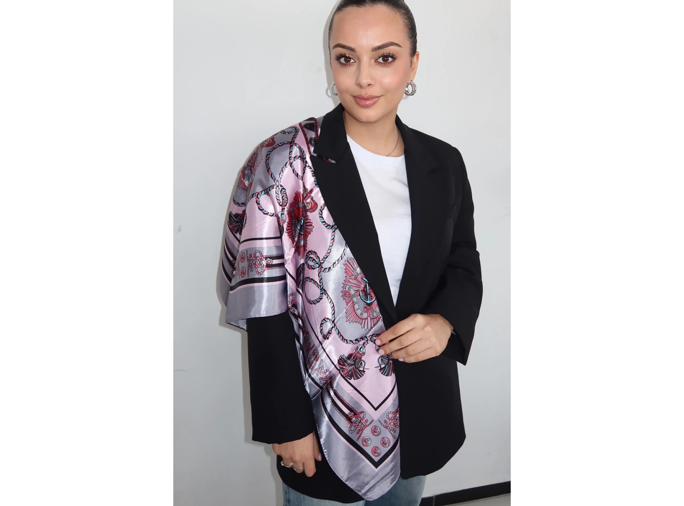 Karışık Renk Desenli Saten Şal