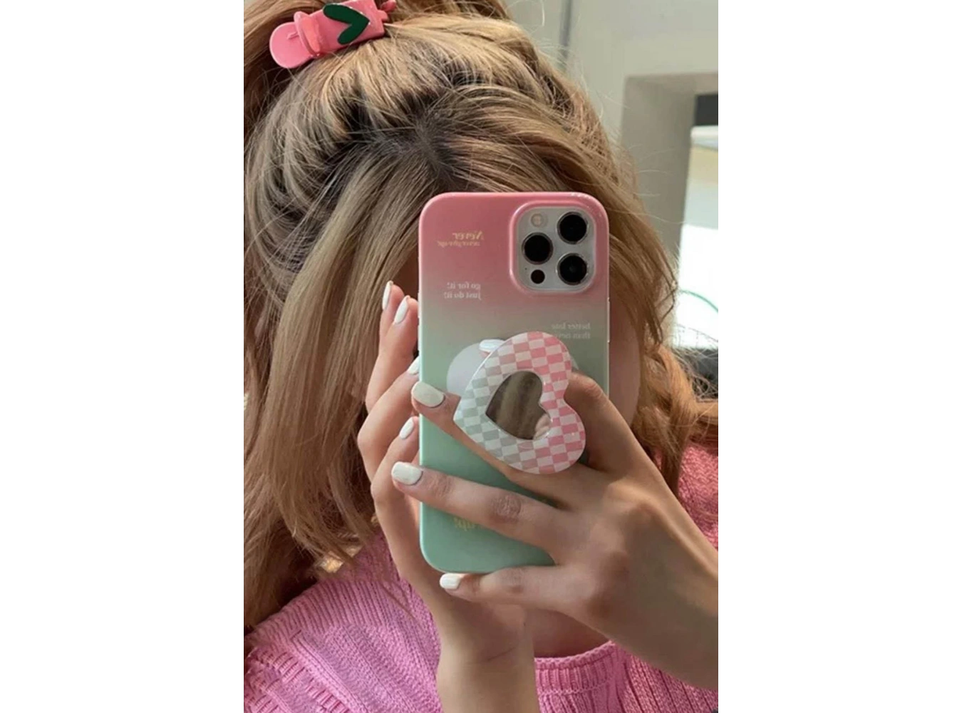 Karışık Renk Kalp Figürlü Ayna Detaylı  3D Telefon Tutacağı