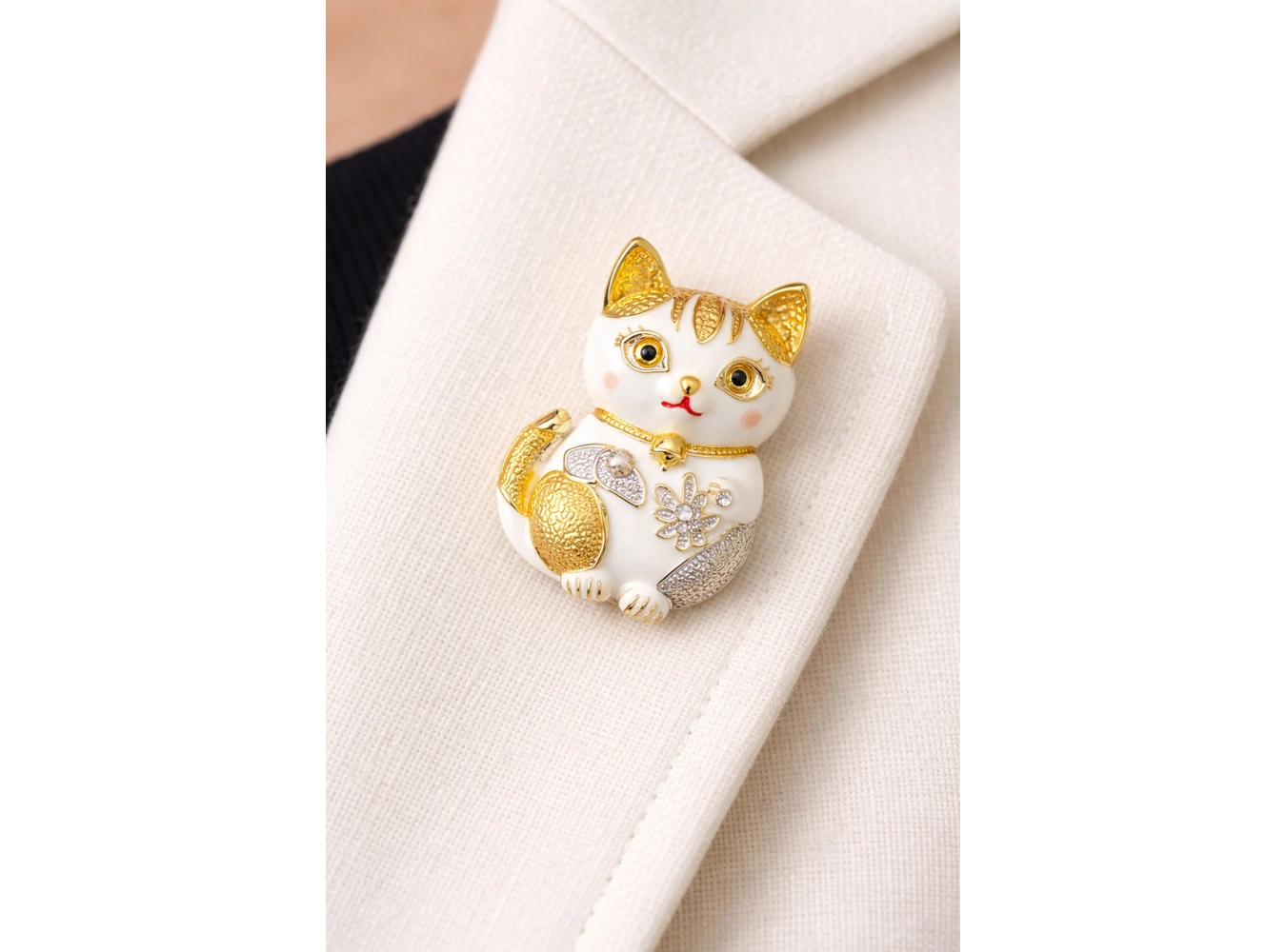 Karışık Renk Kedi Figürlü Taşlı Broş