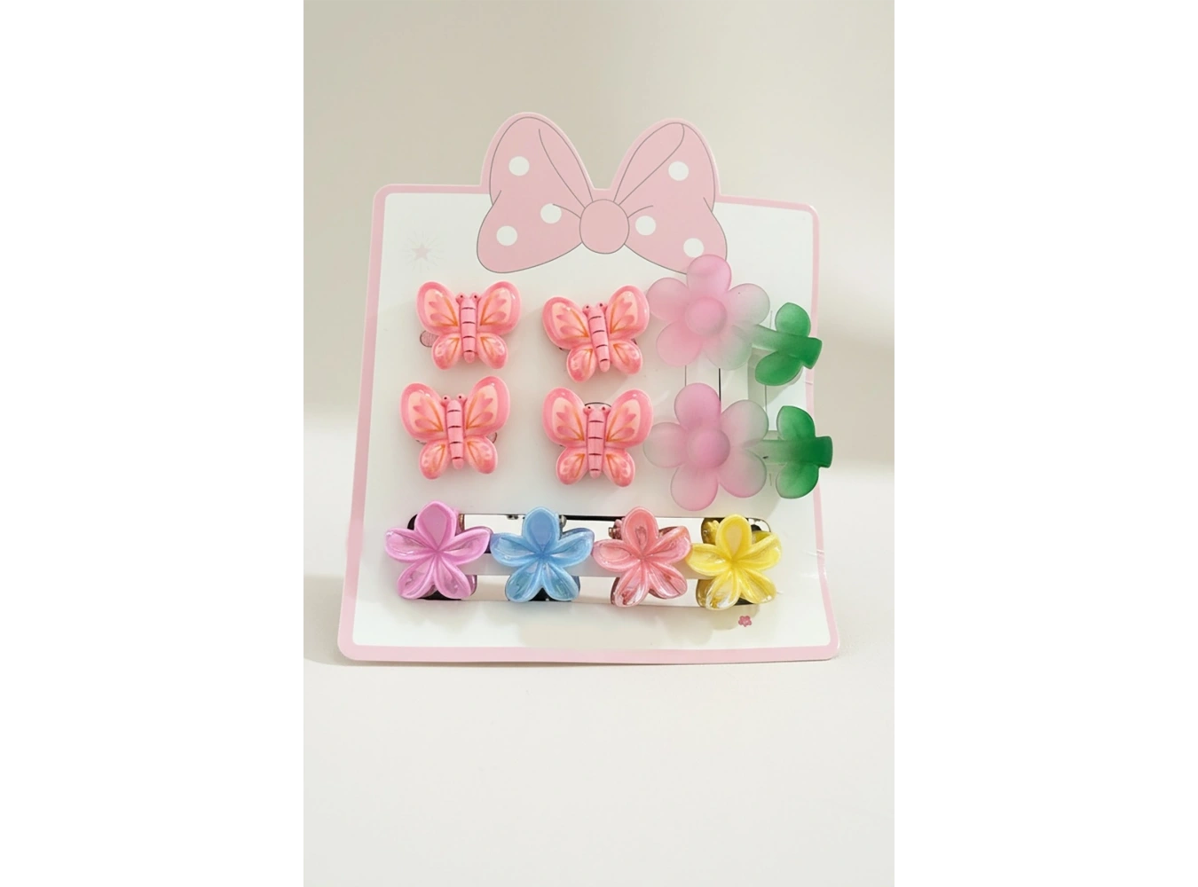Karışık Renk Kelebek Çiçek Ve Lotus Figürlü Lastik Toka Ve Yan Toka Set