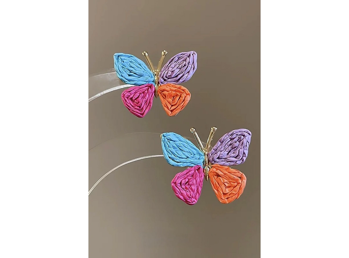 Karışık Renk Kelebek Figürlü Küpe (Çift)