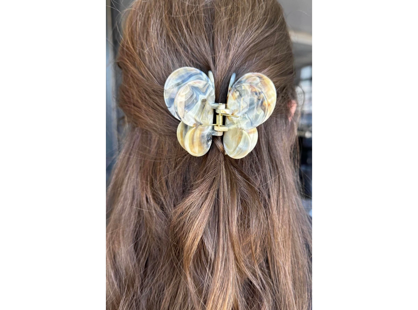 Karışık Renk Kelebek Figürlü Mermer Desenli Kemik Mandal Toka