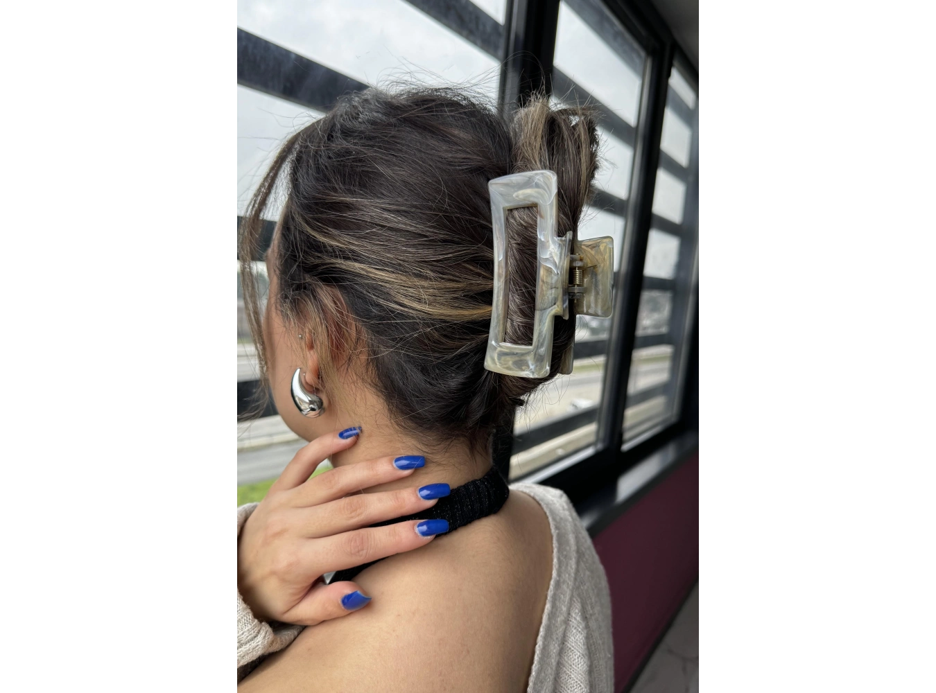 Karışık Renk Kemik Mandal Toka