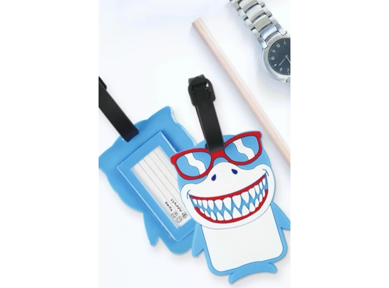 Karışık Renk Köpek Balığı Figürlü Bavul Kartlığı